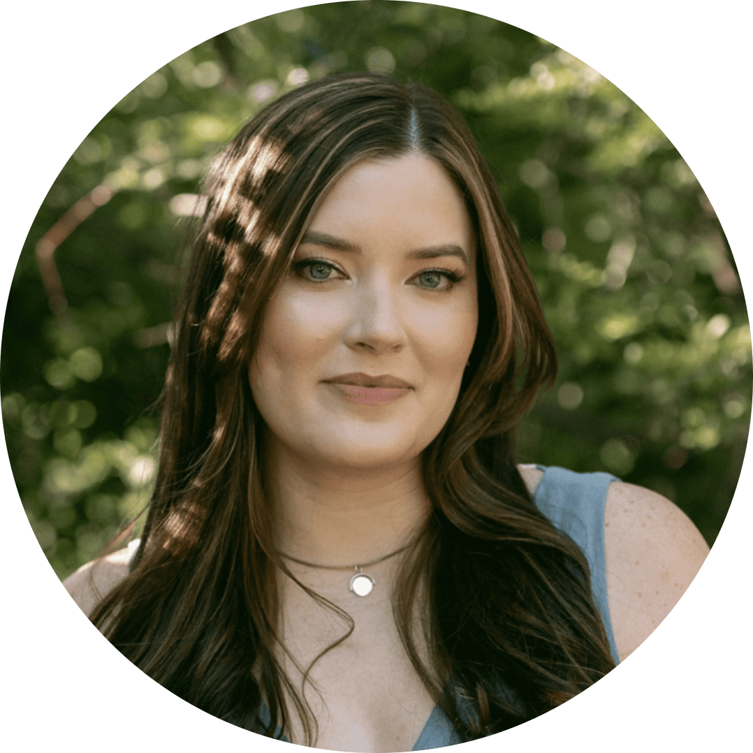 Sasha Peyton Smith Author Photo